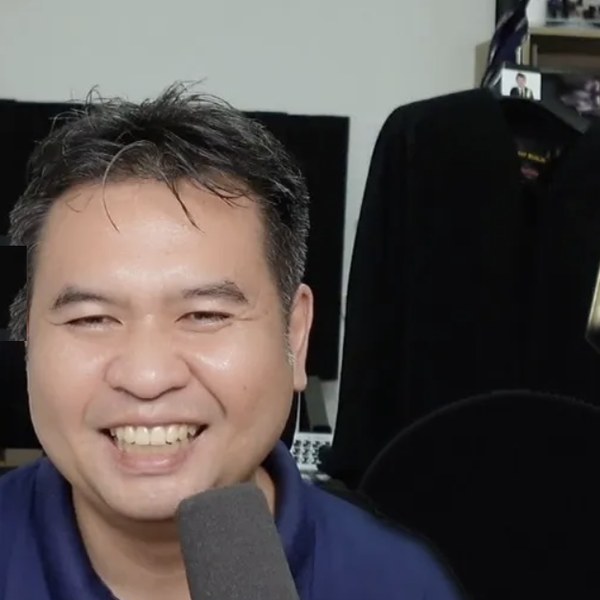 Aphiwat Bualoi teaching Estate Planning Hour, a free online estate planning class for lawyers in Thailand