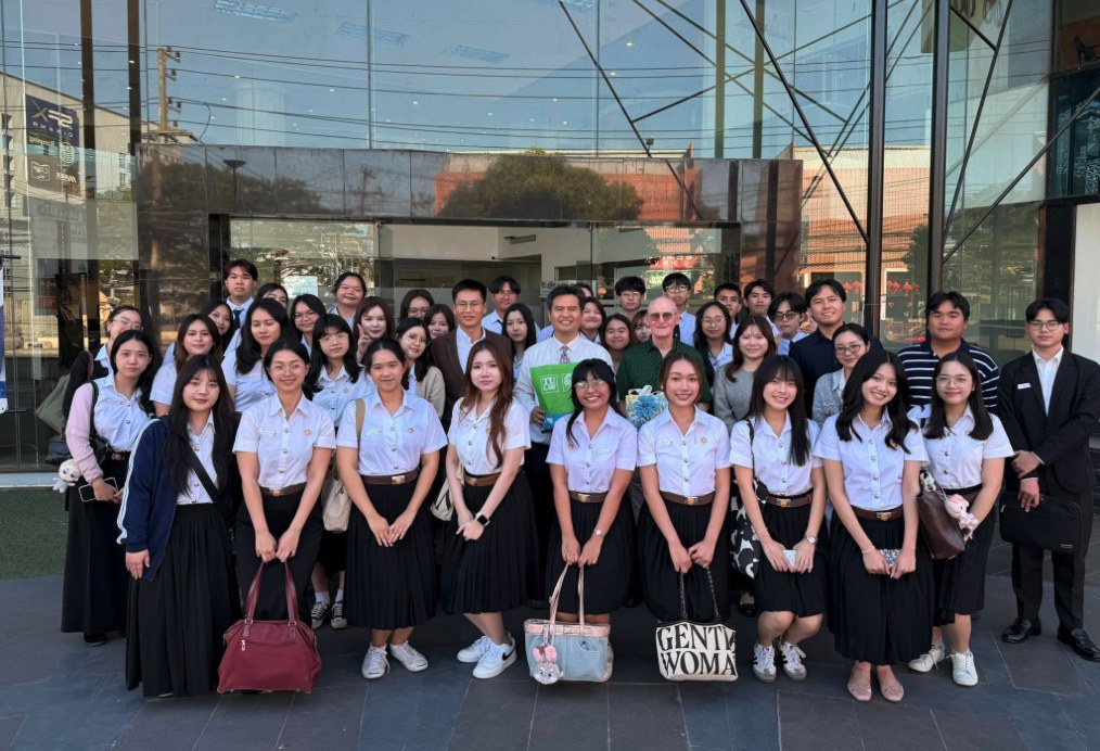 Thammasat University law students with Aphiwat Bualoi outside the Siriphanich Building, Chiang Mai